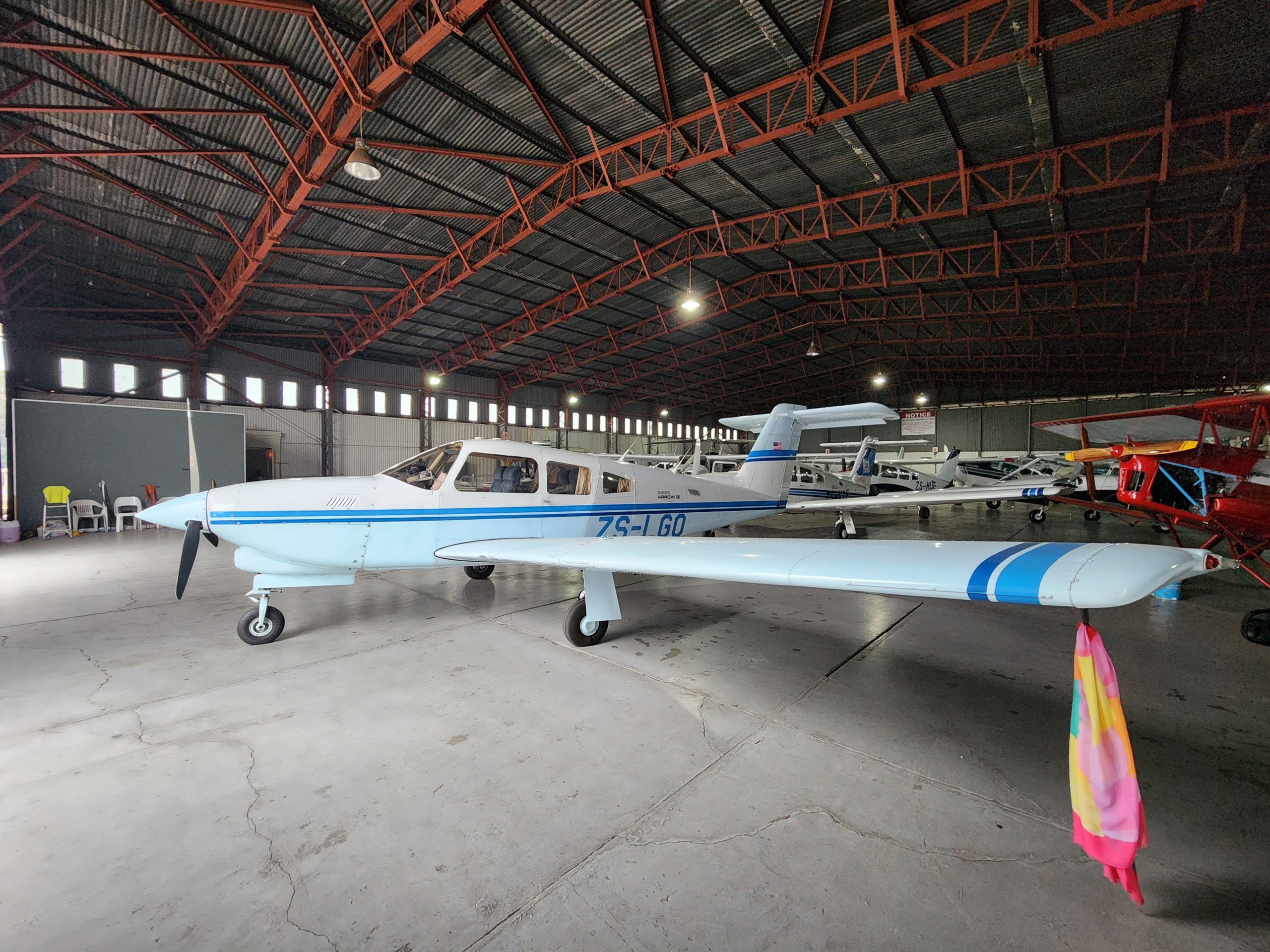 1983 Piper PA28R-201T Turbo (Arrow IV) exterior1